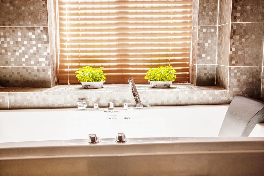 XI Tang Exquisite Hotel Lijiang  Rum bild