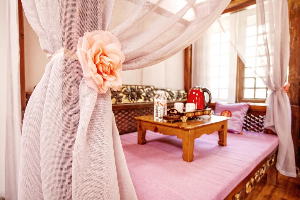 XI Tang Exquisite Hotel Lijiang  Rum bild